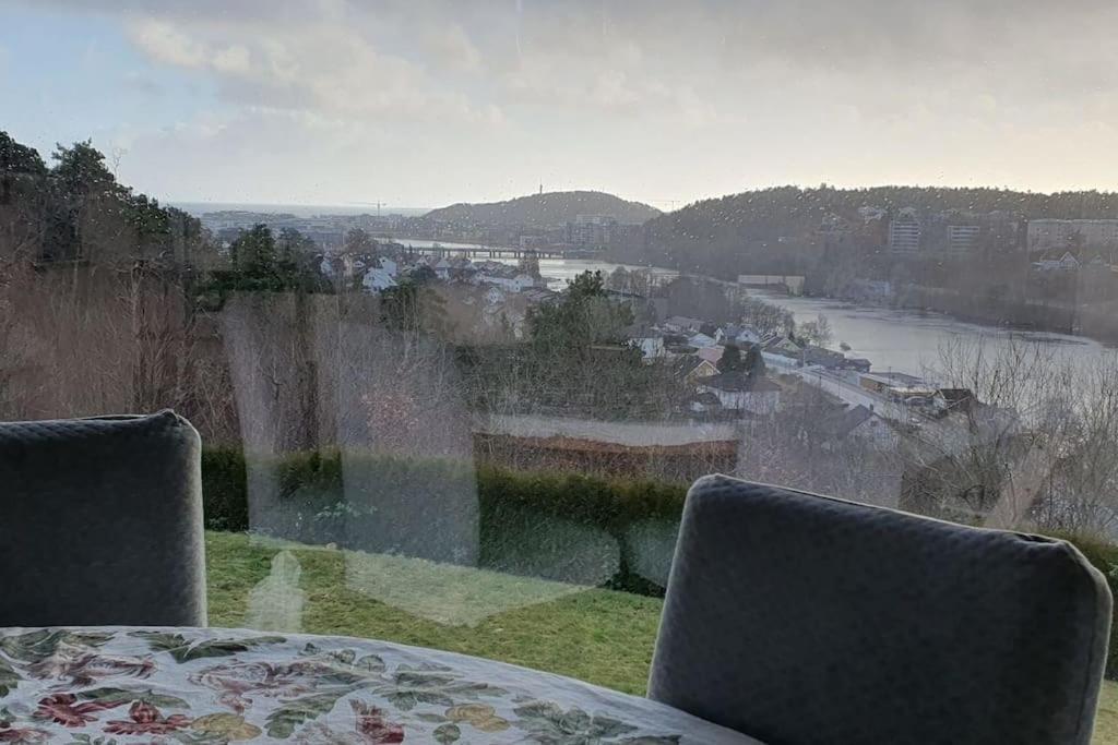 Stor Enebolig Med Oppvarmet Basseng Villa