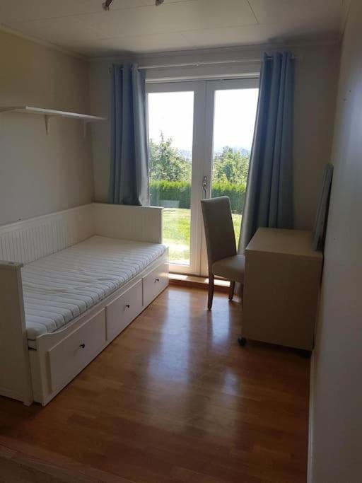 Stor Enebolig Med Oppvarmet Basseng Villa Kristiansand